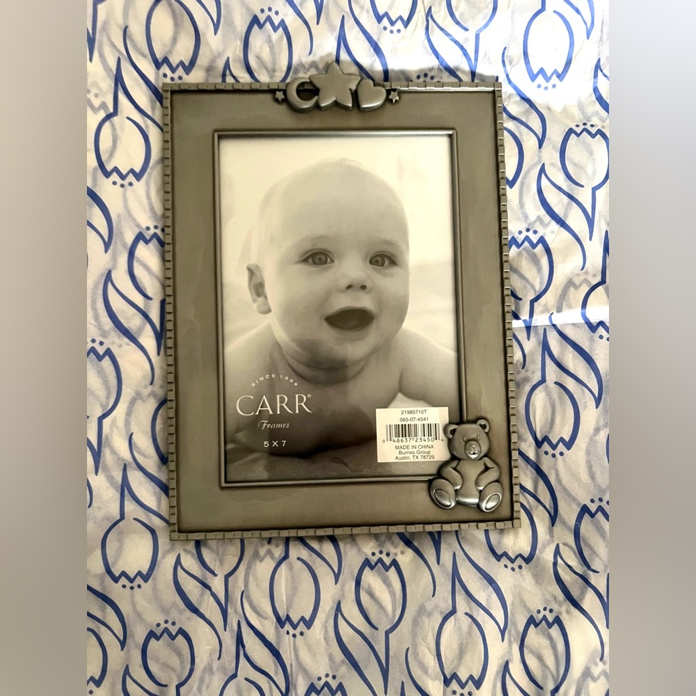 Brand new Carr 5x7 Baby Frame